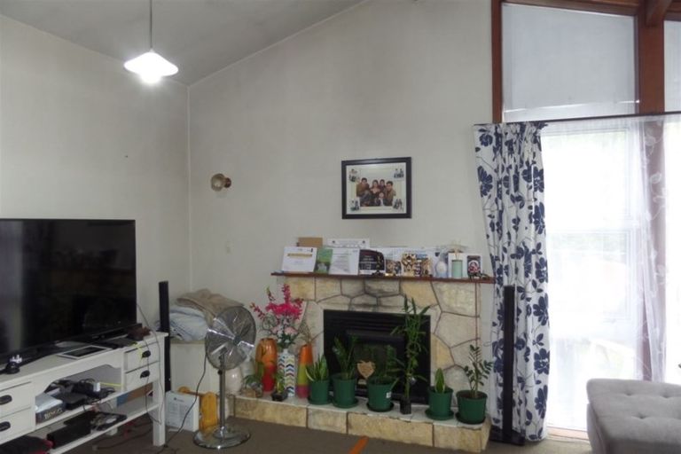 Photo of property in 4 Dunluce Place, Hornby, Christchurch, 8042