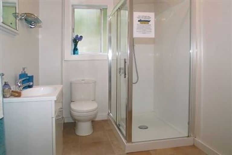 Photo of property in 2/153 Main Road, Tawa, Wellington, 5028