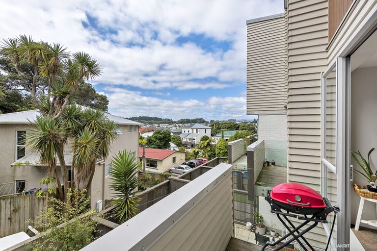 Photo of property in Altar Apartments, 62/120 Rintoul Street, Newtown, Wellington, 6021