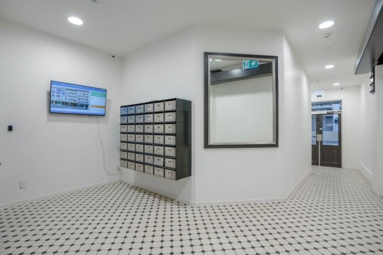 Photo of property in Cambridge Apartments, 303/43 Anzac Avenue, Auckland Central, Auckland, 1010