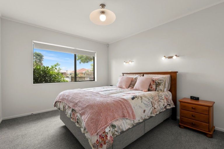 Photo of property in 100a Pacific View Road, Papamoa Beach, Papamoa, 3118