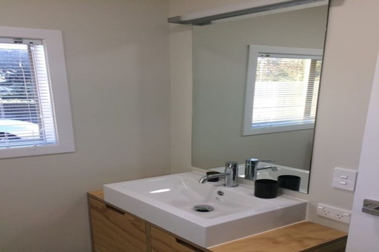 Photo of property in 39a Mantell Street, Seatoun, Wellington, 6022