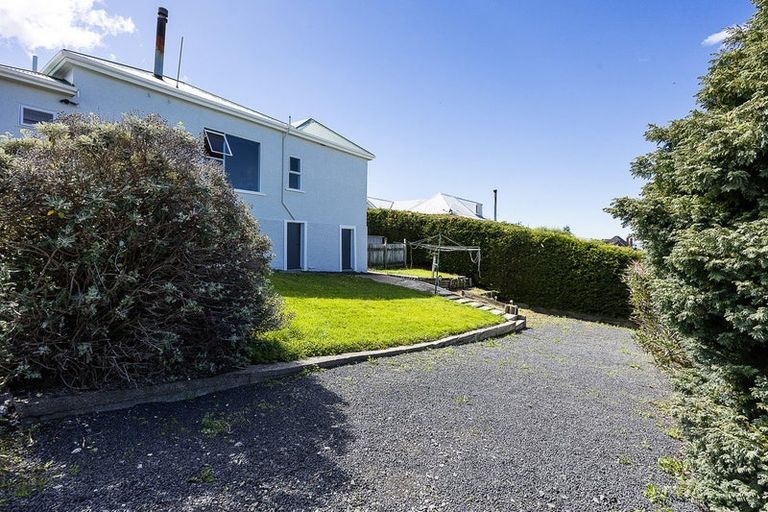 Photo of property in 17 Carnarvon Street, Belleknowes, Dunedin, 9011