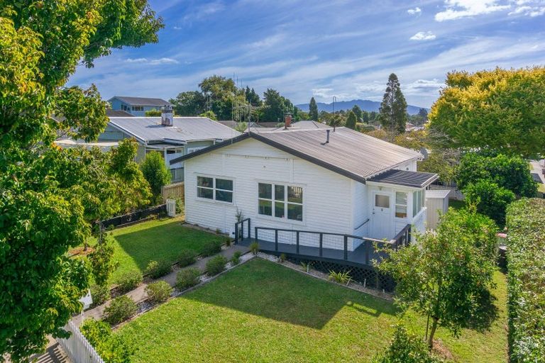 Photo of property in 2 College Street, Te Awamutu, 3800