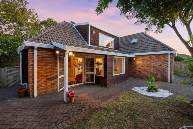 Photo of property in 36 Matterhorn Crescent, Northpark, Auckland, 2013