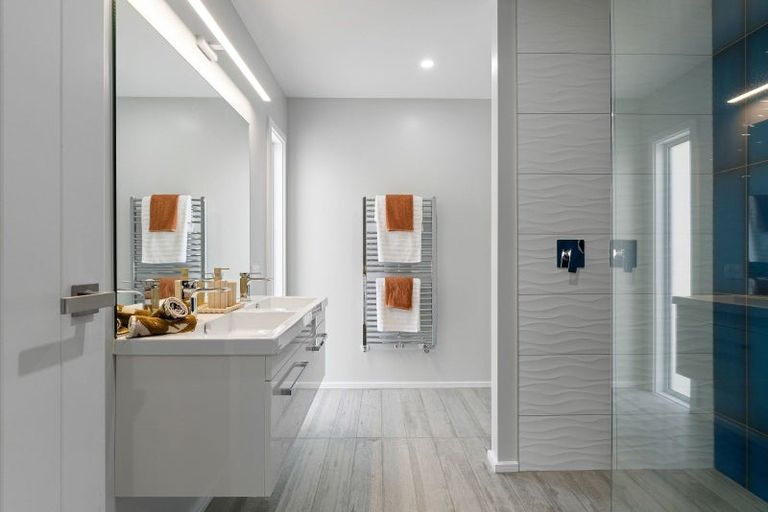 Photo of property in 8 Porokaiwhiri Street, Crofton Downs, Wellington, 6035