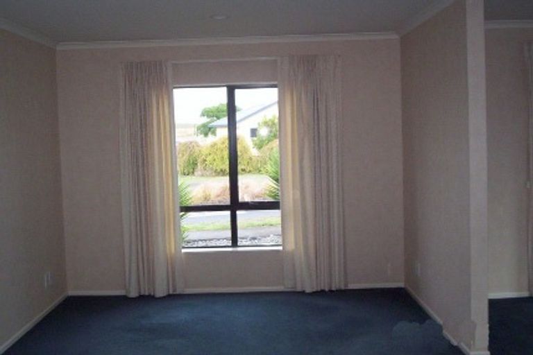 Photo of property in 1 Diomede Glade, Flagstaff, Hamilton, 3210