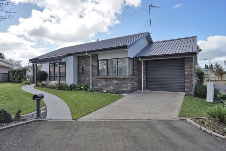 Photo of property in 8 Olwyn Green, Dinsdale, Hamilton, 3204