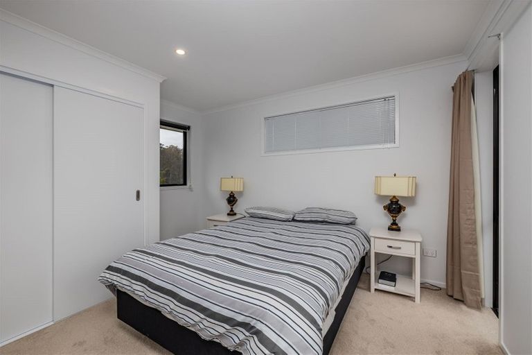 Photo of property in 33 Amsharlo Drive, Kerikeri, 0230