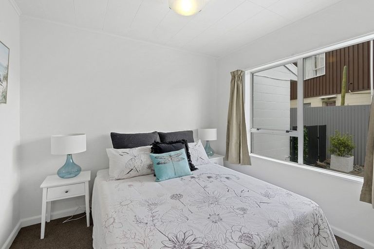 Photo of property in 2/10 Lane Street, Woolston, Christchurch, 8023