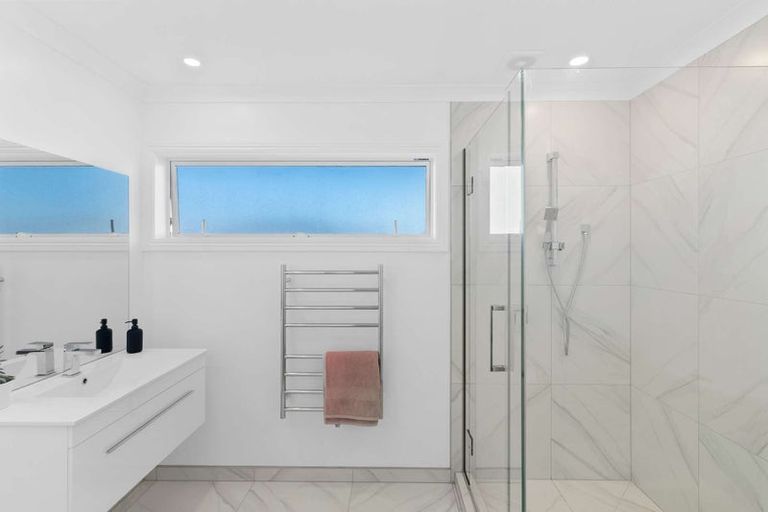 Photo of property in 8 Clonbunny Close, Rolleston, 7614