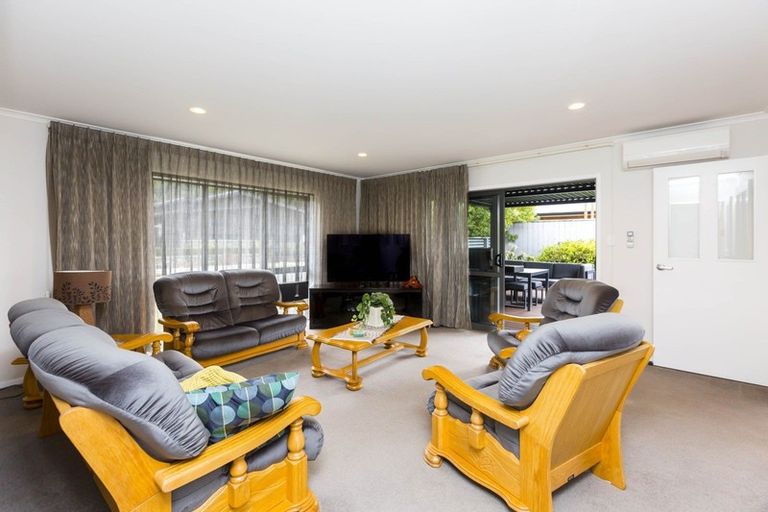 Photo of property in 94 Riverstone Drive, Riverstone Terraces, Upper Hutt, 5018