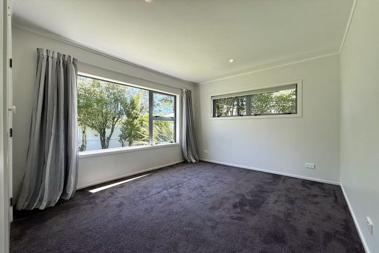 Photo of property in 264 Glenvar Road, Torbay, Auckland, 0630