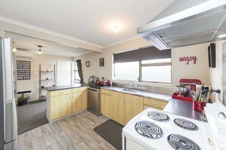 Photo of property in 7 Purdie Place, Milson, Palmerston North, 4414