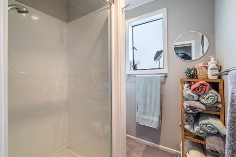 Photo of property in 8 Helena Street, Lumsden, 9730