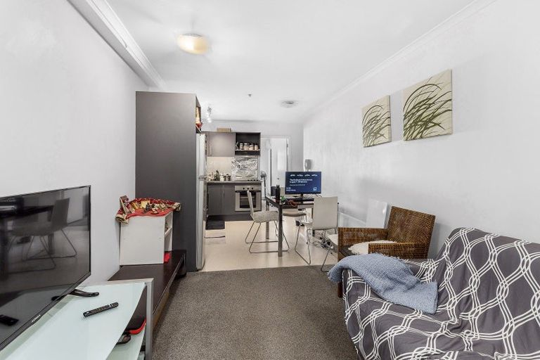 Photo of property in Monvie Apartments, 312/15 Holland Street, Te Aro, Wellington, 6011