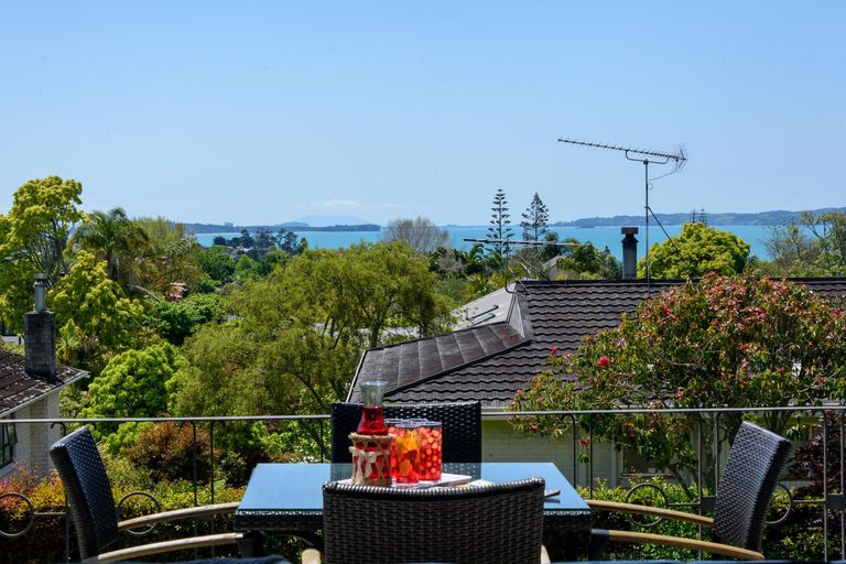 Photo of property in 30 Paparoa Road, Cockle Bay, Auckland, 2014