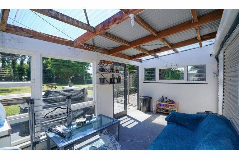 Photo of property in 12 Mclew Road, Kennington, Invercargill, 9871