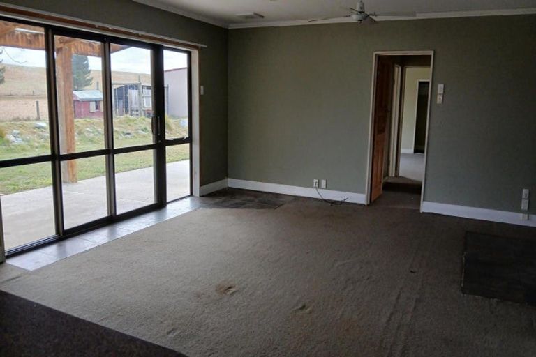 Photo of property in 35 Lauder-omakau Road, Omakau, 9376