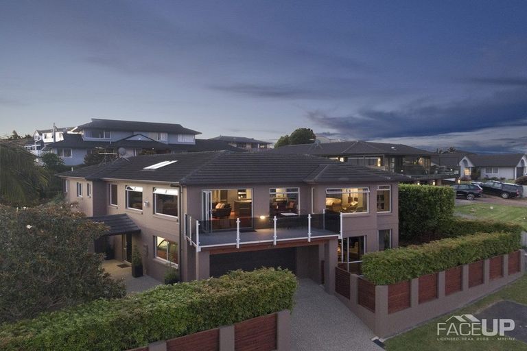 Photo of property in 23 Bannings Way, Hobsonville, Auckland, 0618