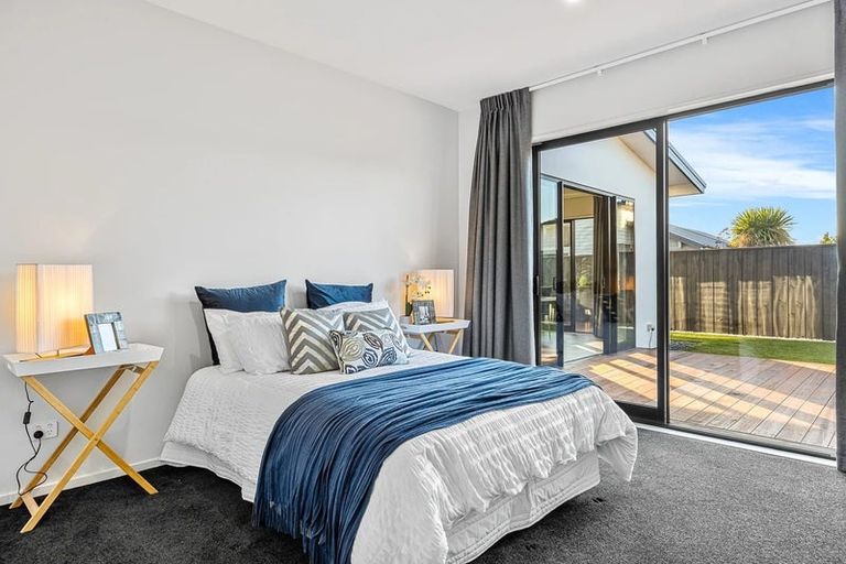 Photo of property in 48 Aroha Street, Pegasus, 7612