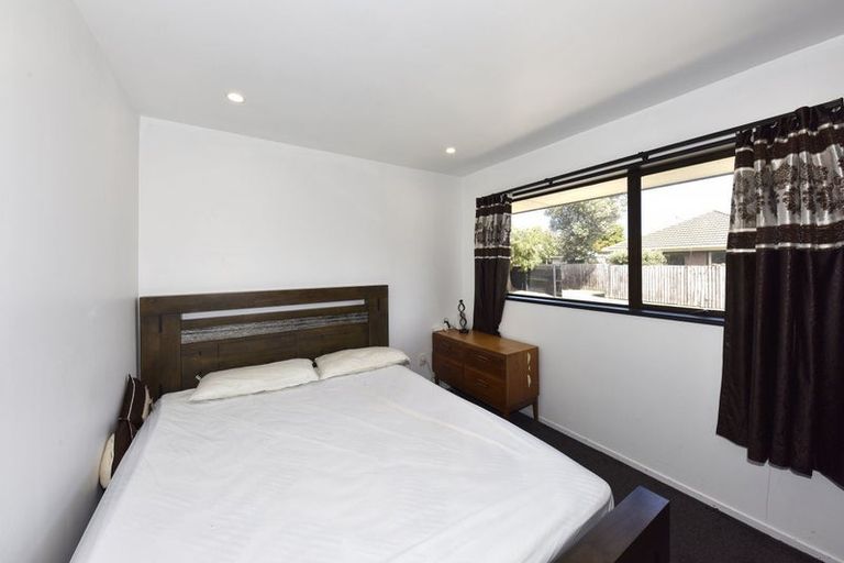 Photo of property in 4/82 Lincoln Road, Hillmorton, Christchurch, 8024