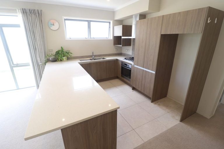 Photo of property in 9 Touhou Road, Hobsonville, Auckland, 0616