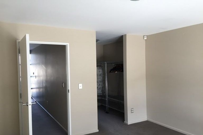 Photo of property in 14 Defoe Place, Waltham, Christchurch, 8023