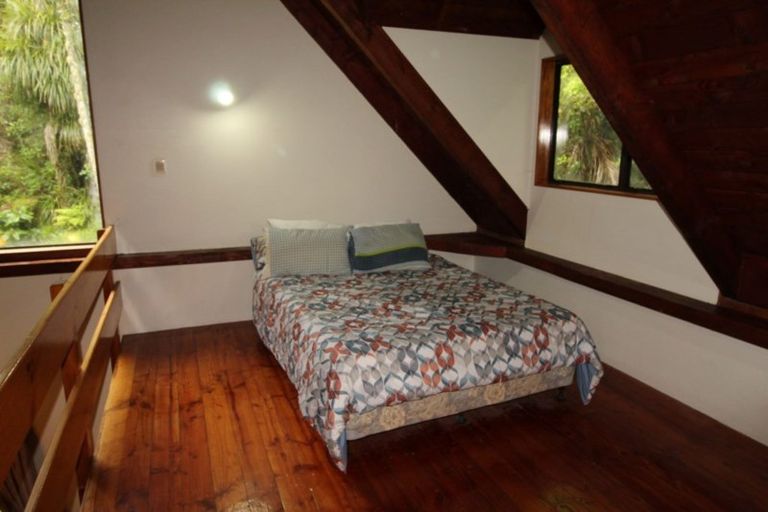 Photo of property in 108 Hinau Road, Waimauku, 0881