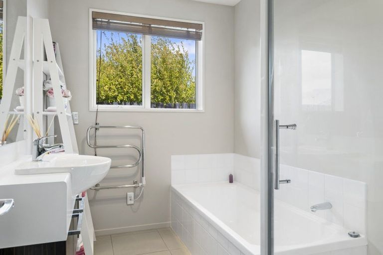 Photo of property in 105 High Street, Oxford, 7430