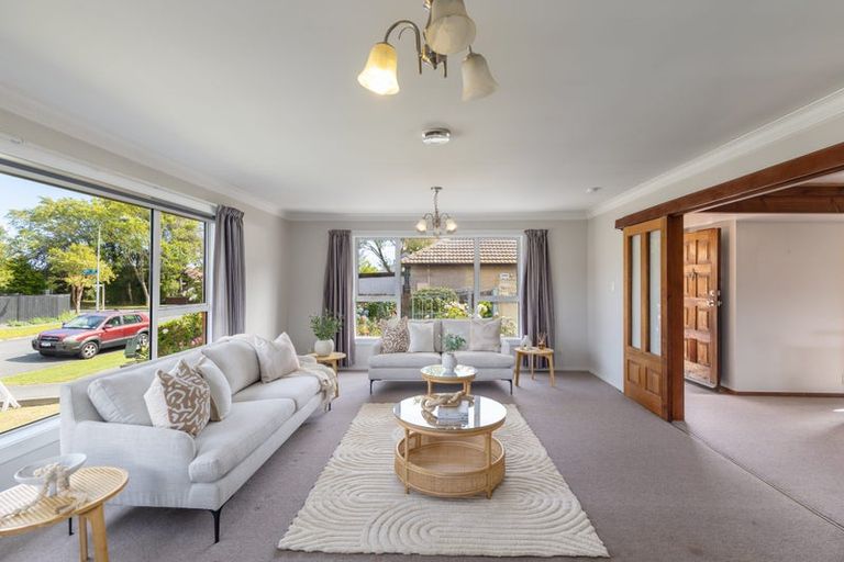 Photo of property in 36 Jenkins Avenue, Redwood, Christchurch, 8051