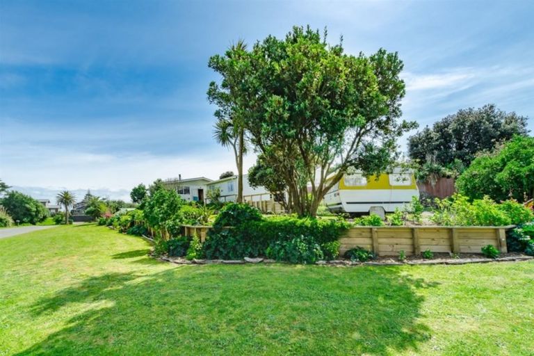 Photo of property in 53 Dixie Street, Te Horo Beach, Otaki, 5581