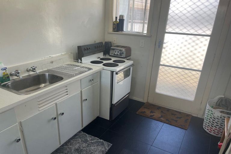 Photo of property in 4/497 Ferguson Street, Palmerston North, 4410