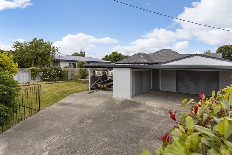 Photo of property in 2 Glenroy Crescent, Springlands, Blenheim, 7201