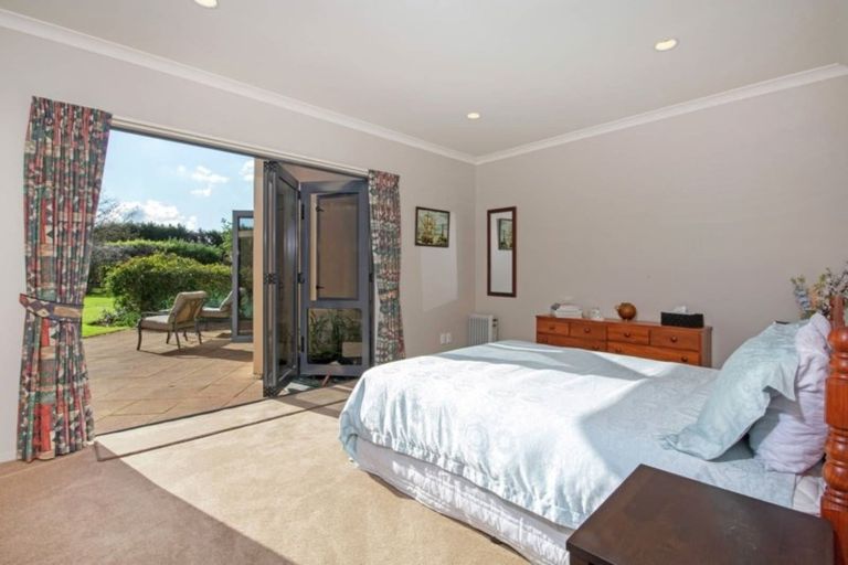 Photo of property in 68 Porterfield Road, Whitford, Howick, 2571