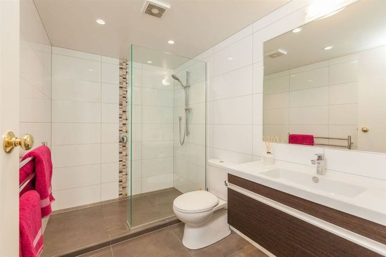 Photo of property in 32 Eastbourne Road, Remuera, Auckland, 1050