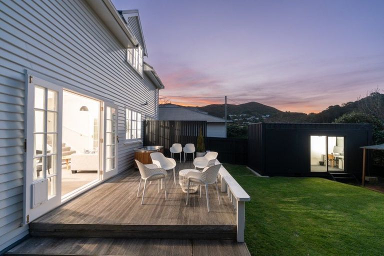 Photo of property in 374 Karori Road, Karori, Wellington, 6012