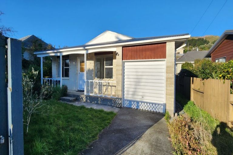 Photo of property in 26 Coates Street, Tawa, Wellington, 5028
