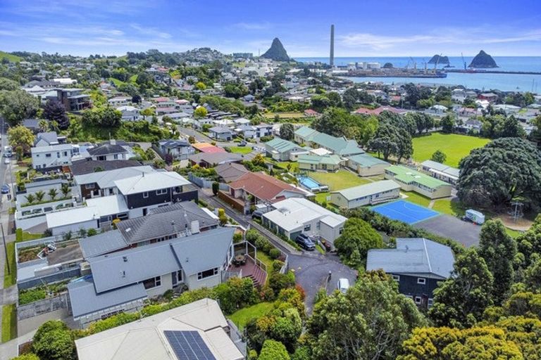 Photo of property in 410 Devon Street West, Lynmouth, New Plymouth, 4310