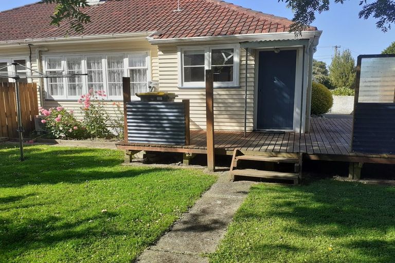 Photo of property in 5 Hobbs Grove, Epuni, Lower Hutt, 5011