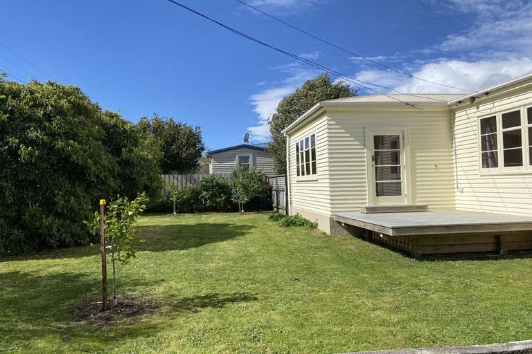 Photo of property in 6 Birdwood Street, Featherston, 5710