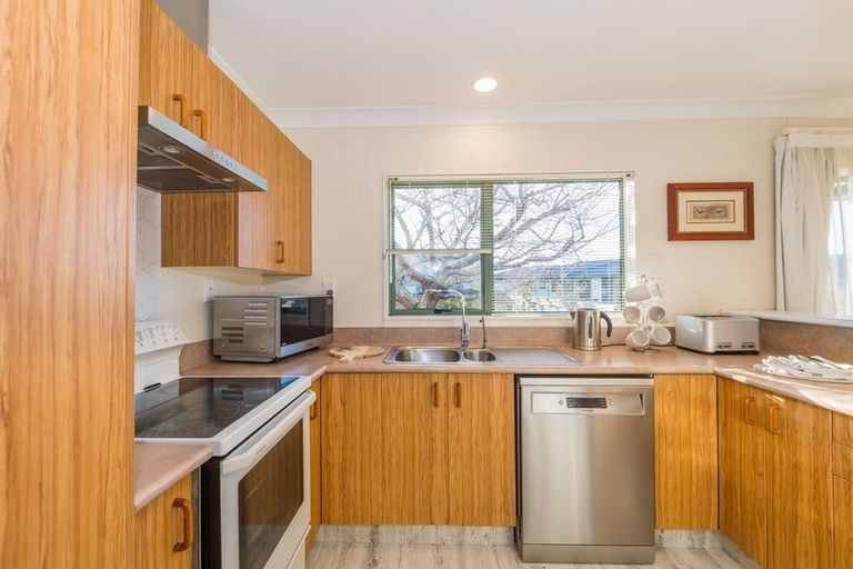 Photo of property in 45 Stephens Place, Hairini, Tauranga, 3112