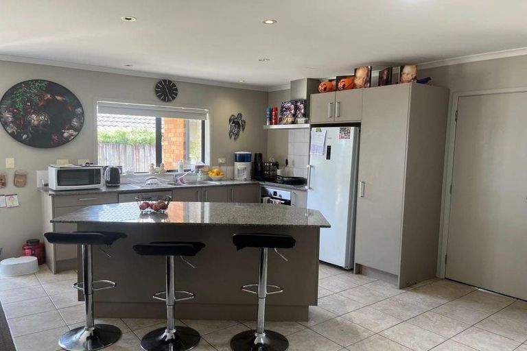 Photo of property in 6 Ramesh Place, Pukekohe, 2120
