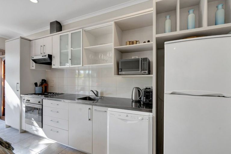 Photo of property in 10/38 Maratahu Street, Westown, New Plymouth, 4310