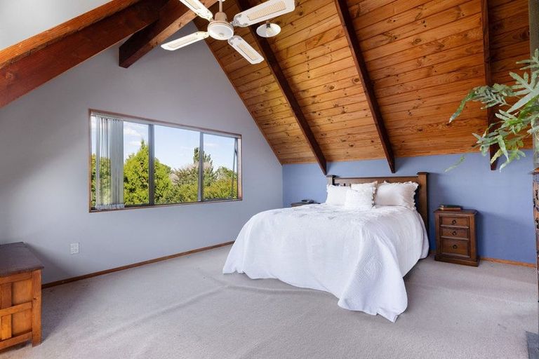 Photo of property in 12 Nettlingham Place, Te Puke, 3119