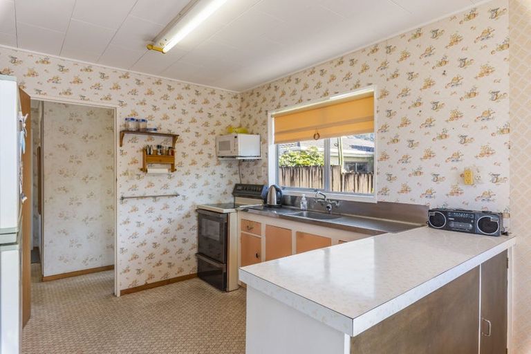 Photo of property in 50 Queens Road, Waikanae Beach, Waikanae, 5036