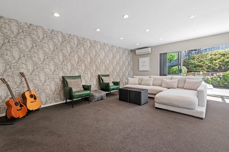 Photo of property in 682c Beach Road, Browns Bay, Auckland, 0630