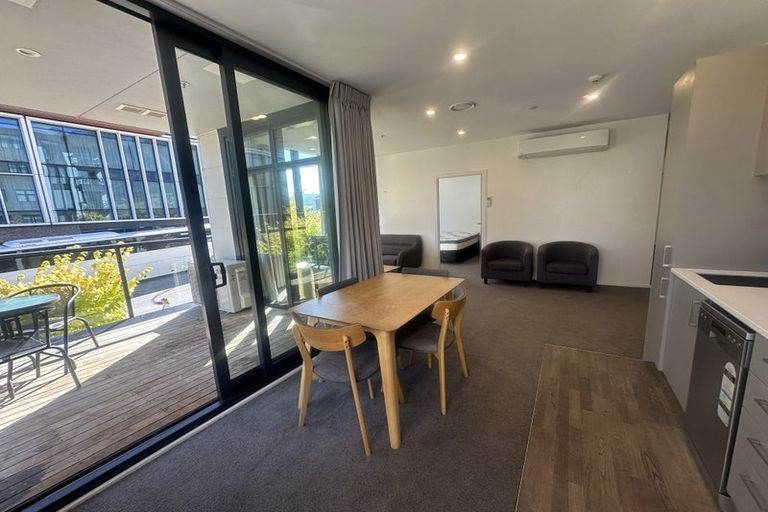 Photo of property in Wyndham Gardens Apartments, 30 Red Oaks Drive, Frankton, Queenstown, 9300