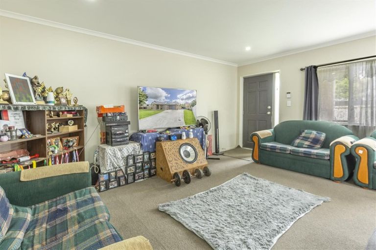 Photo of property in 1 Frank Hewitt Street, Pukekohe, 2120