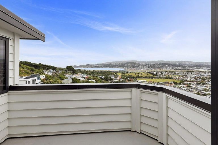 Photo of property in 83 Tannadyce Street, Strathmore Park, Wellington, 6022